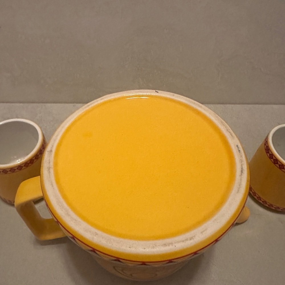 Ceramic Elephant Yellow & Red Tea Pot Set 4 Pcs Beehive Lid - Picture 8 of 8